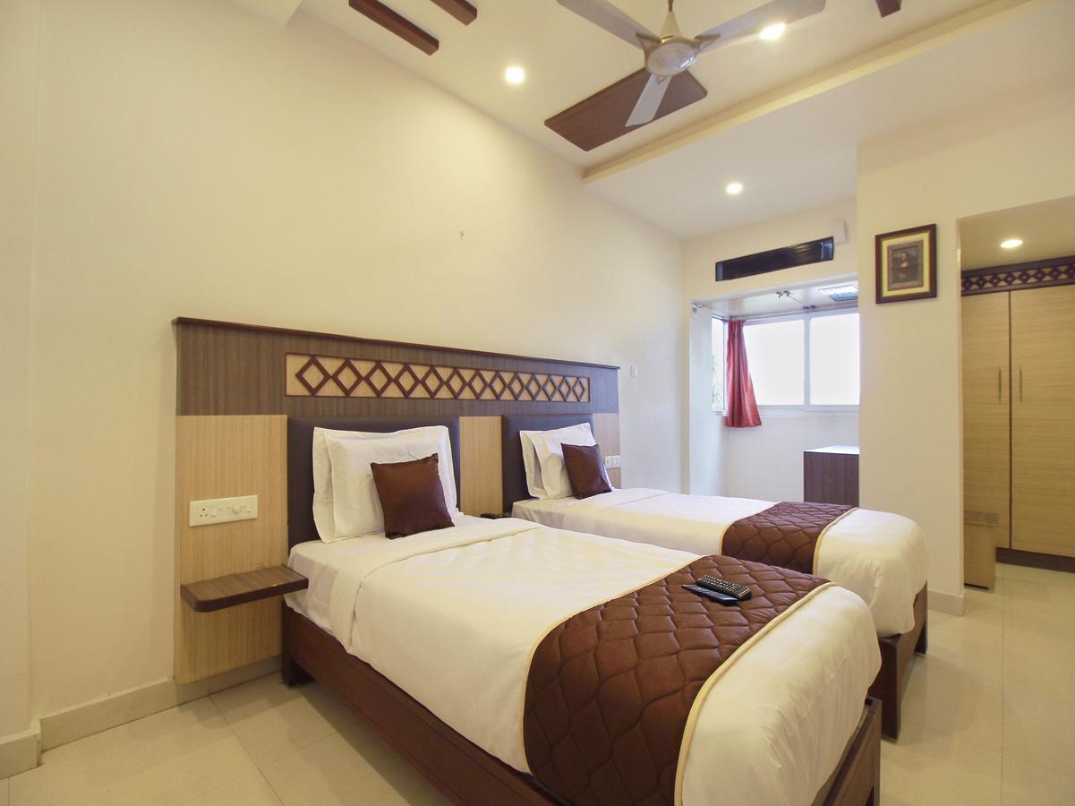 Oyo 11489 Pkn Classic Regency Madurai Esterno foto