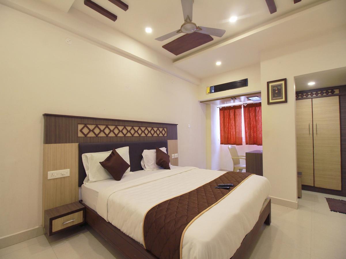 Oyo 11489 Pkn Classic Regency Madurai Esterno foto